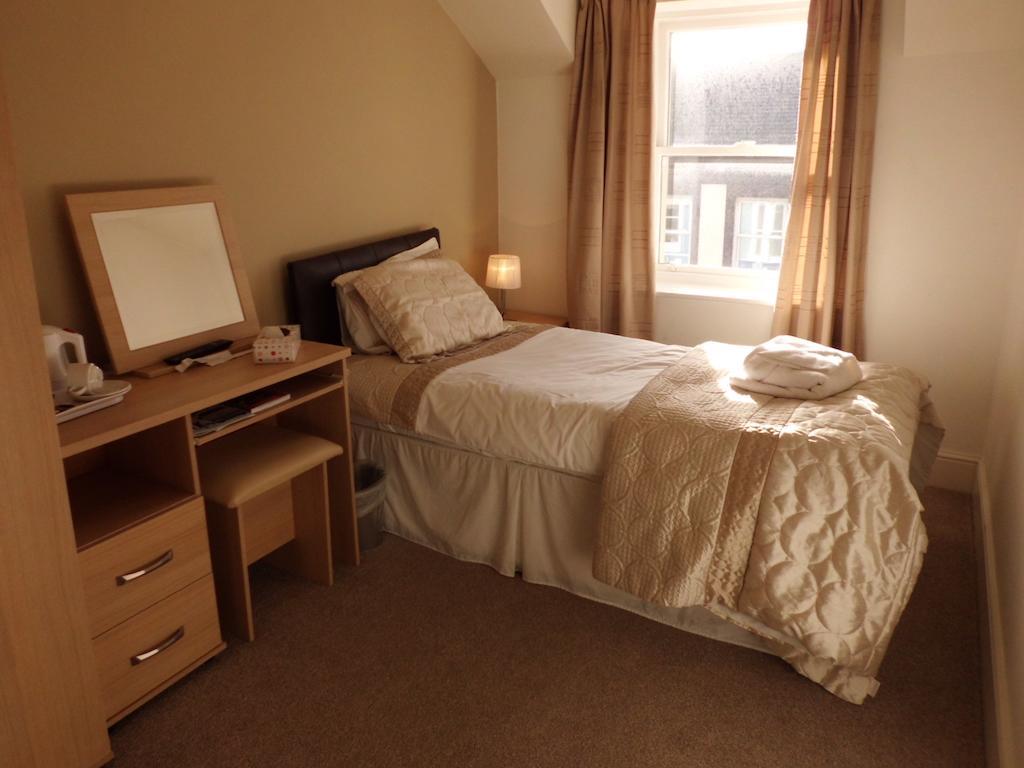 The Golden Lion Hotel Maryport Camera foto