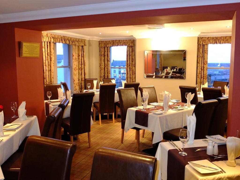 The Golden Lion Hotel Maryport Esterno foto