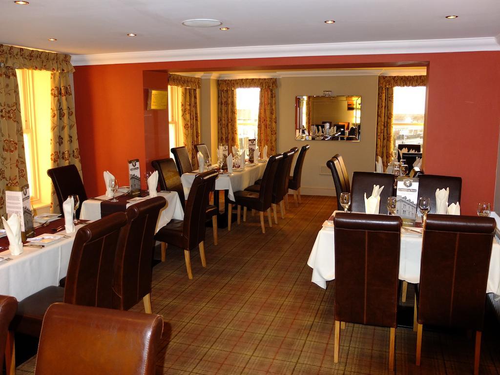 The Golden Lion Hotel Maryport Esterno foto